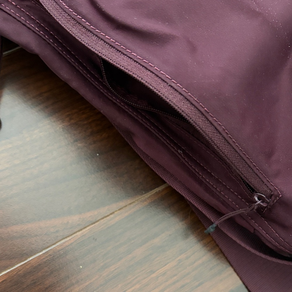Like new Lululemon the Yoga Mat Bag - Deep Plum - Picture 5 of 5